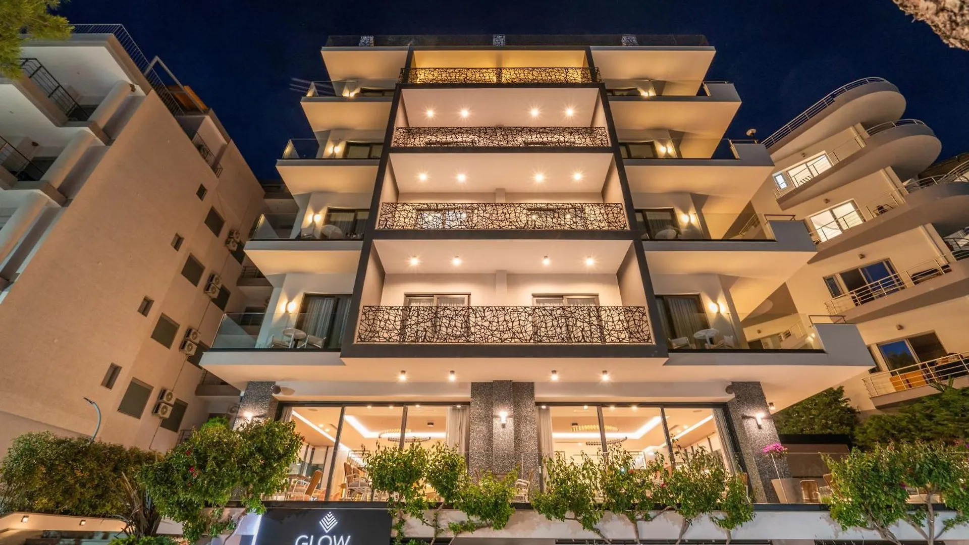 Glow Boutique Hotel & Suites Sarandë 4*,  Albanien