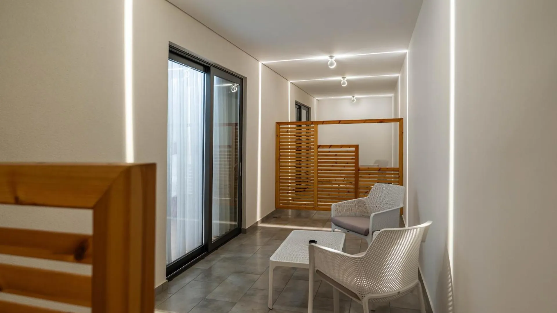 Glow Boutique Hotel & Suites Sarande