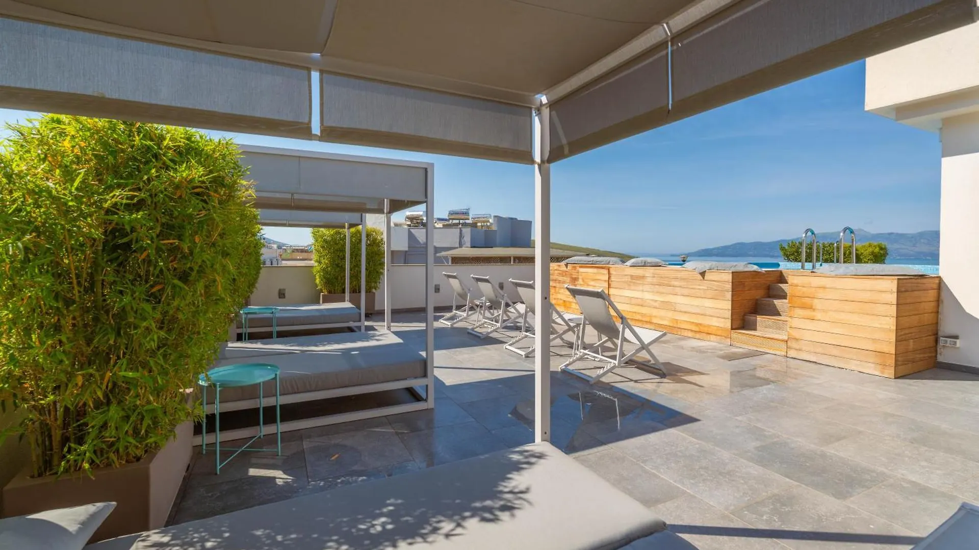 ****  Glow Boutique Hotel & Suites Sarandë Albanien