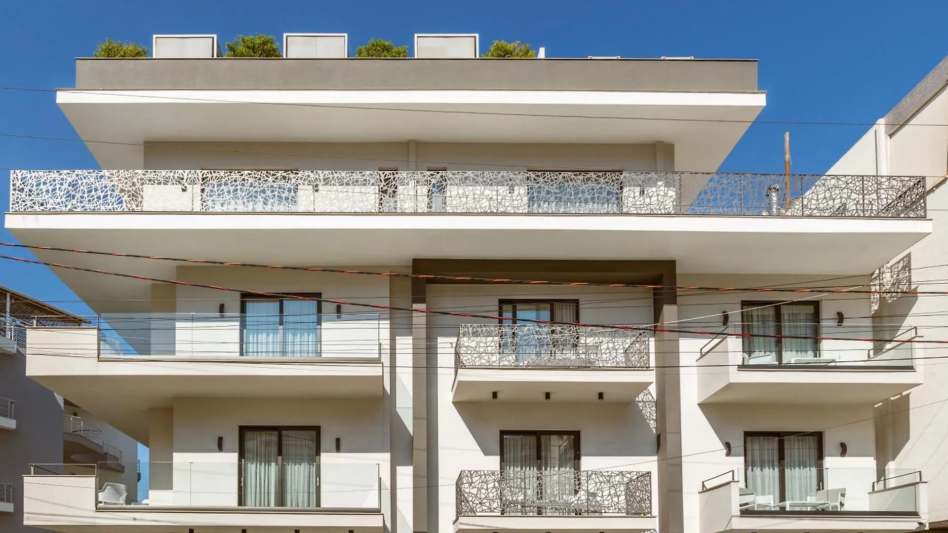 Glow Boutique Hotel & Suites Sarande 4*,  Albania