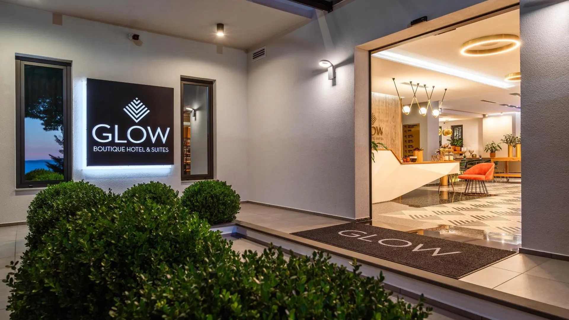 Glow Boutique Hotel & Suites Sarande