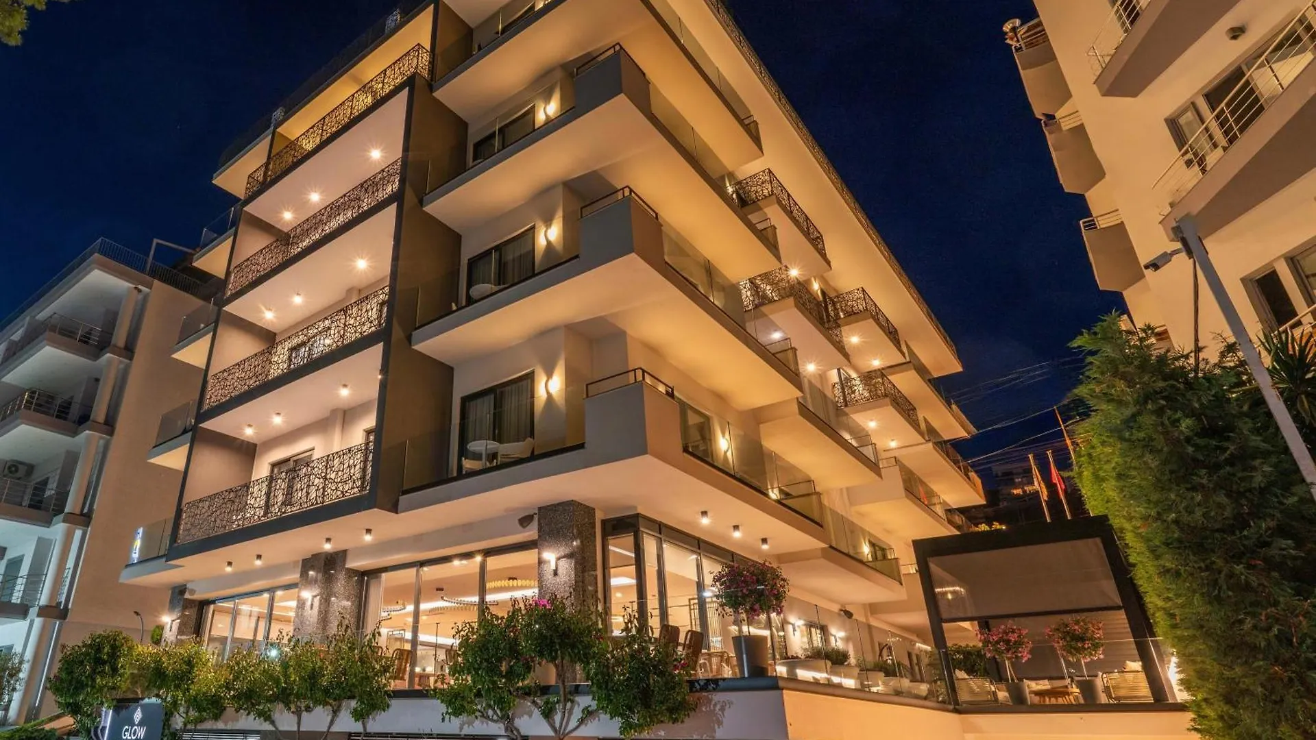 Glow Boutique Hotel & Suites Sarandë