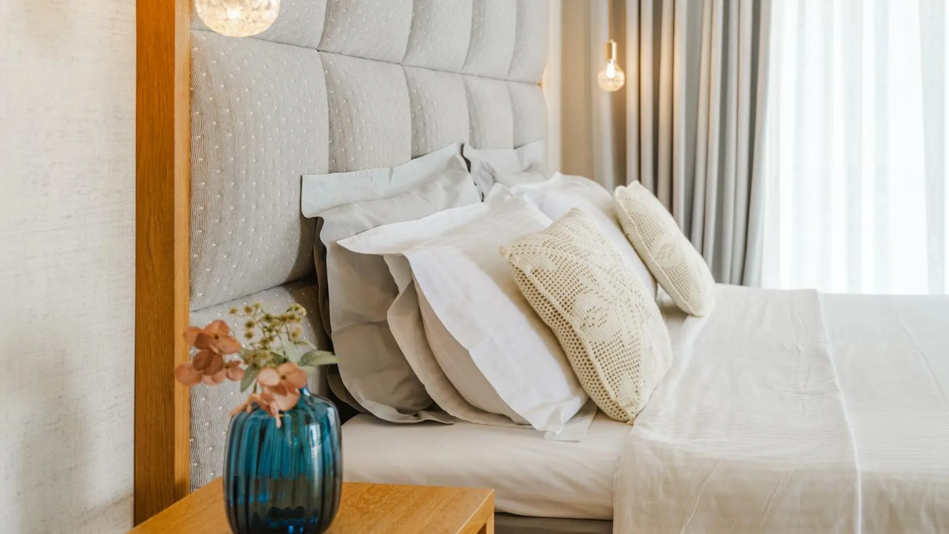 Glow Boutique Hotel & Suites Sarandë