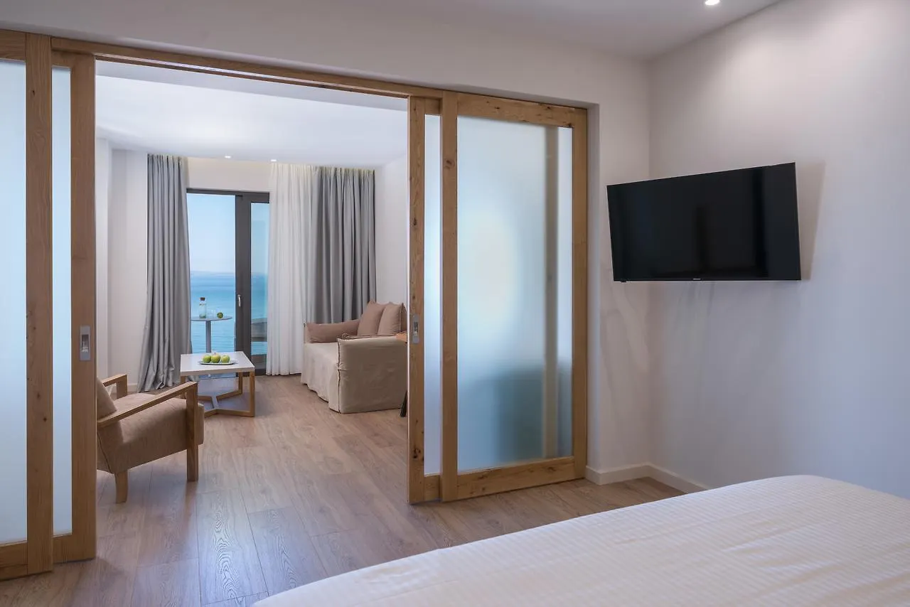 Glow Boutique Hotel & Suites Sarande