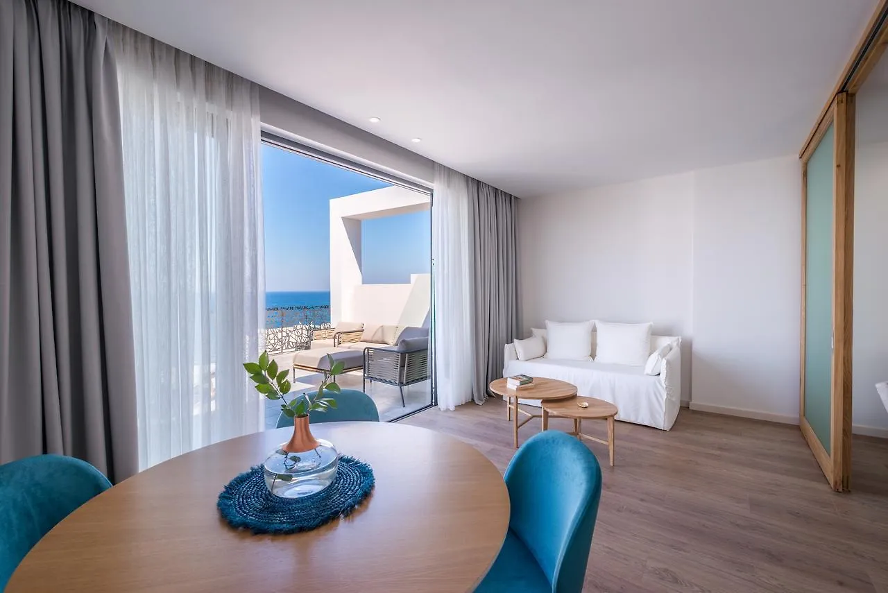 Glow Boutique Hotel & Suites Sarandë