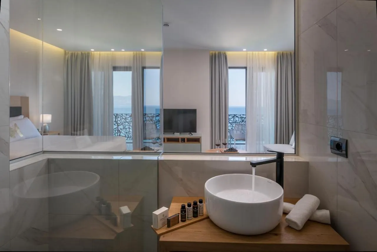 Glow Boutique Hotel & Suites Sarandë