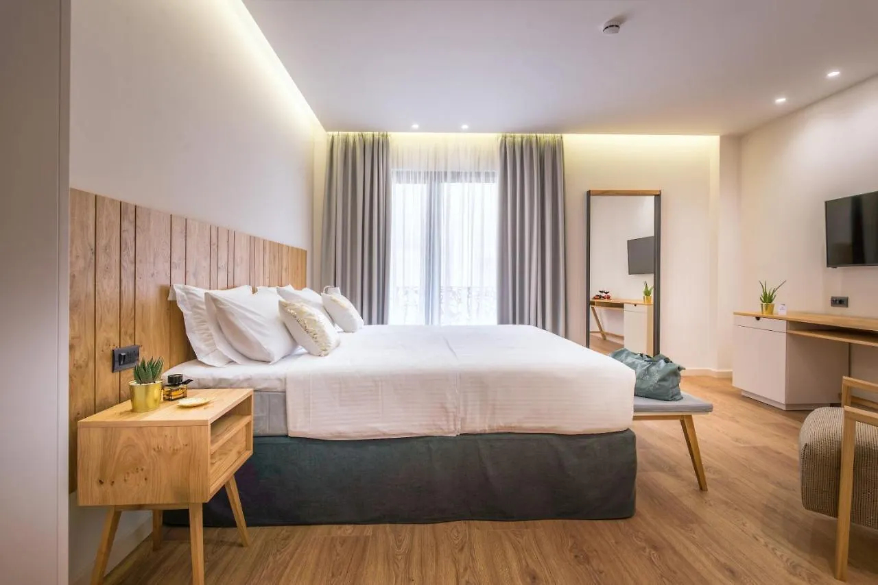 Glow Boutique Hotel & Suites Sarandë