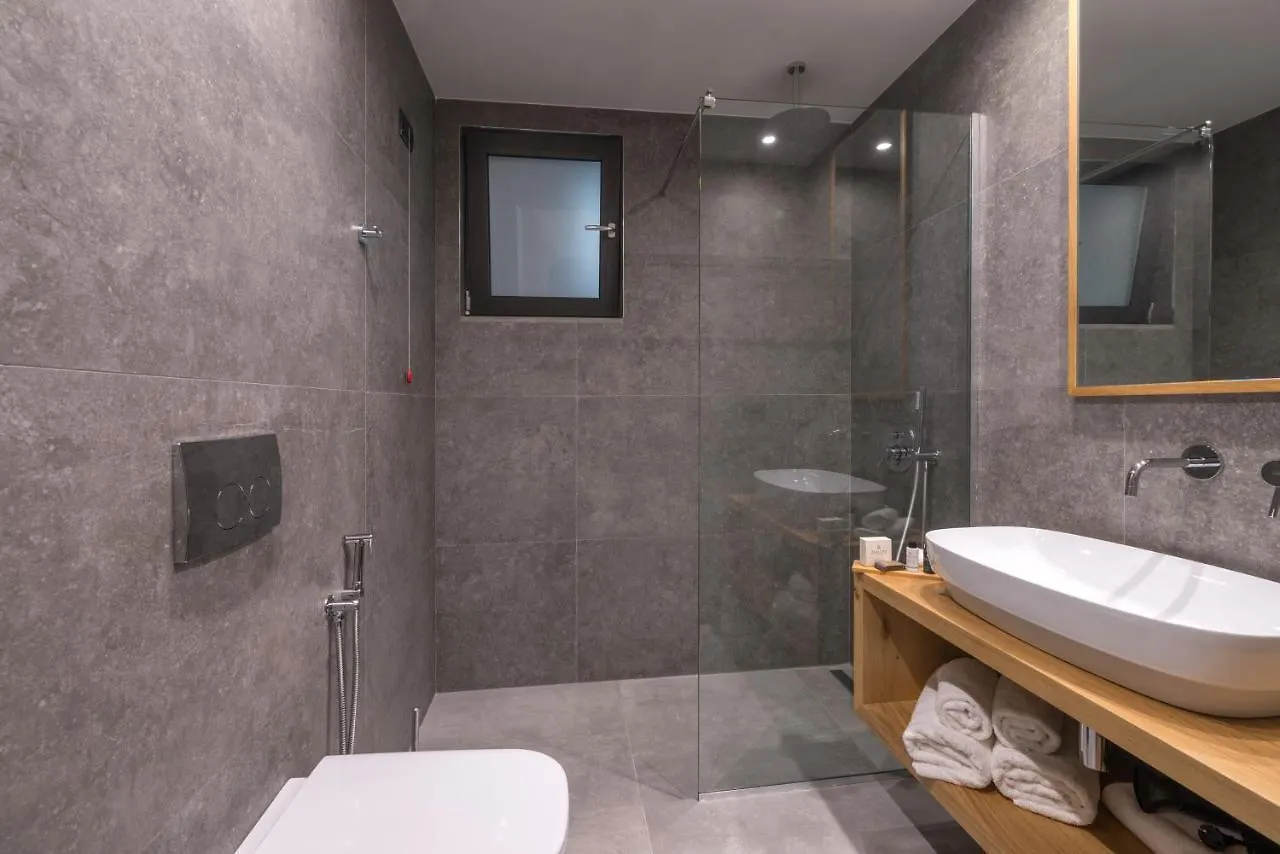Glow Boutique Hotel & Suites Sarandë