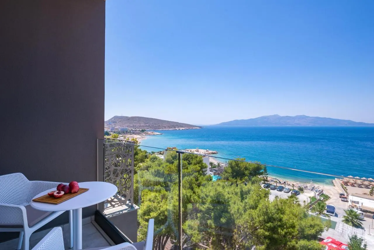 Glow Boutique Hotel & Suites Sarandë
