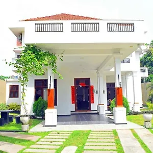 So What Boutique 3* Negombo