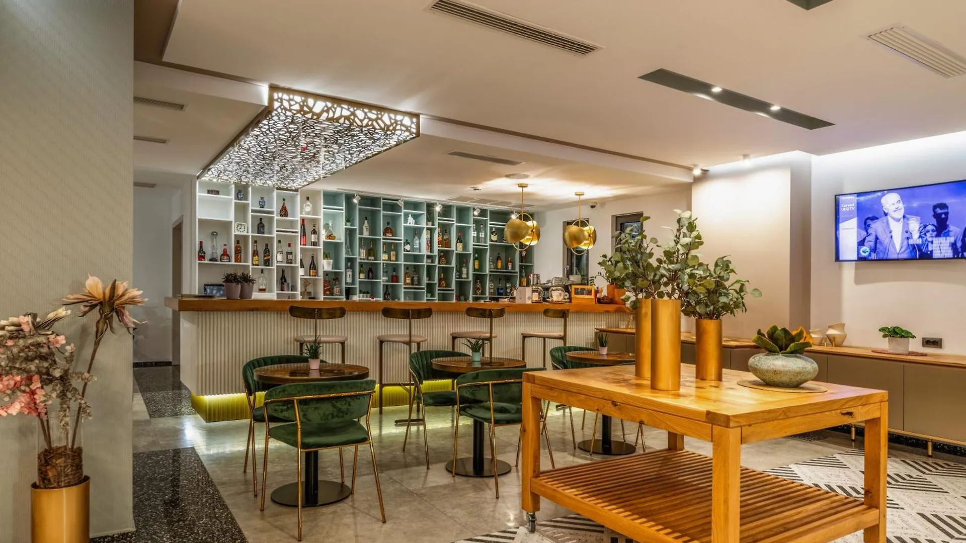 Glow Boutique Hotel & Suites Саранда