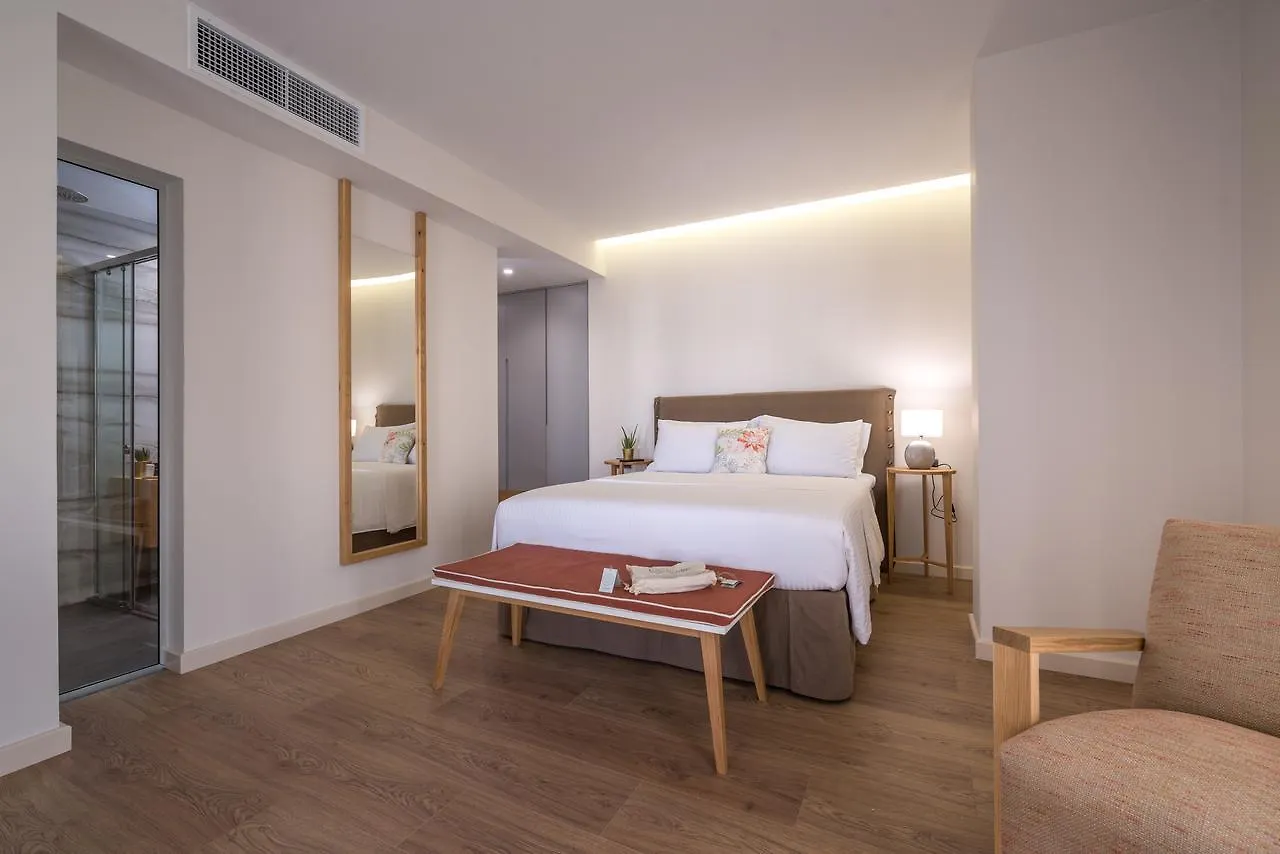 Glow Boutique Hotel & Suites Саранда 4*,  Албания